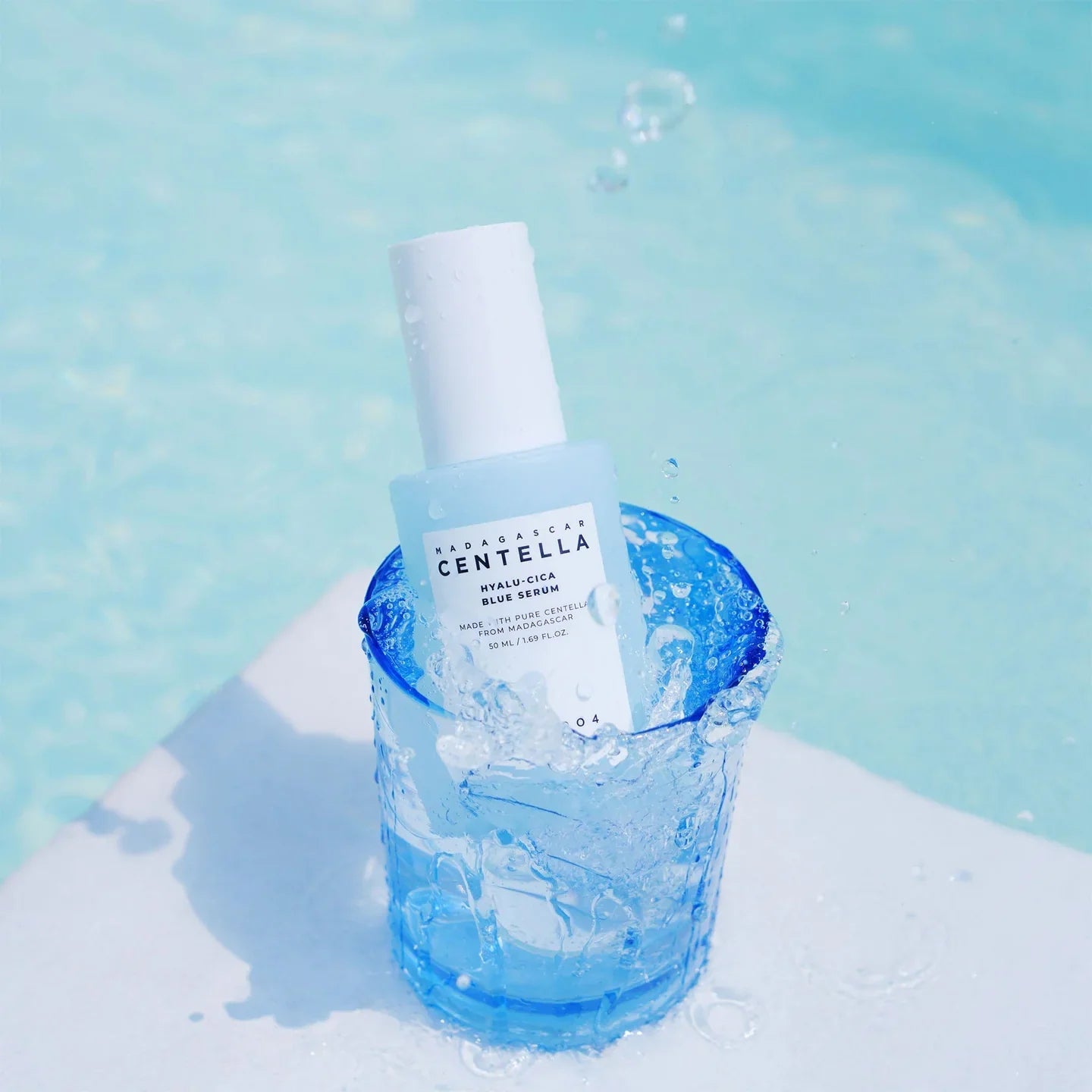 Madagascar Centella Hyalu-Cica Blue Serum - SKIN1004- Serum ácido Hialuronico